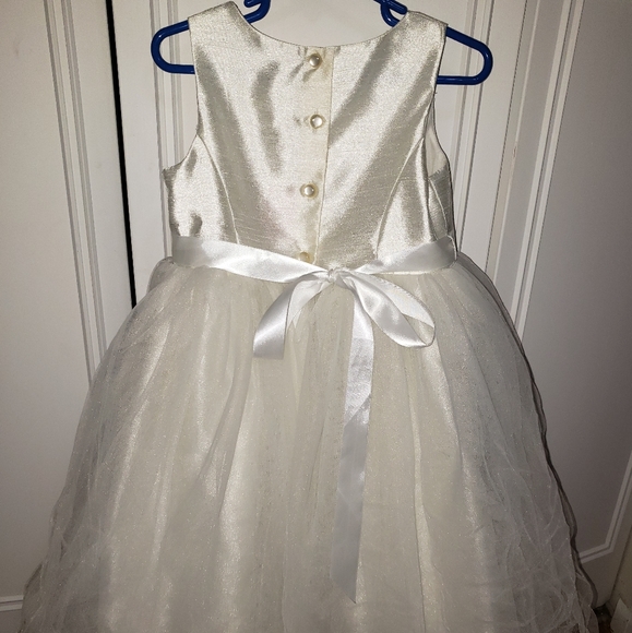 (SOLD)Flower Girl Dress - Picture 2 of 6